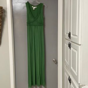 MaxStudio Green Gown